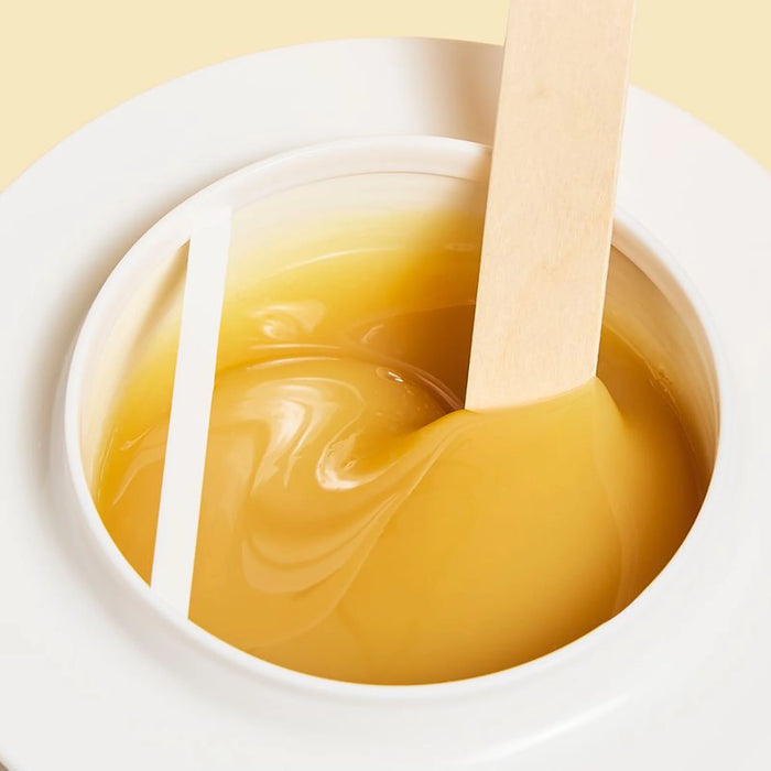 Wax consistency and color of Epillyss Cocooning lukewarm depilatory gel wax 730ml 24oz and 591ml 20oz