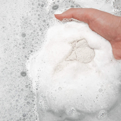 Bathorium Northern Sage Recovery Crush foaming in hot bath water